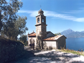 Torri del Benaco - San Siro Church in Crero